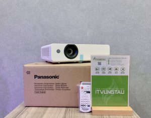 Máy chiếu Panasonic PT-LB425